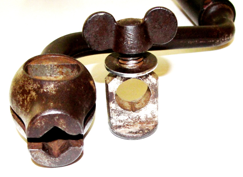 Holt Manufacturing's eight inch sweep brace with Holt's patented chuck