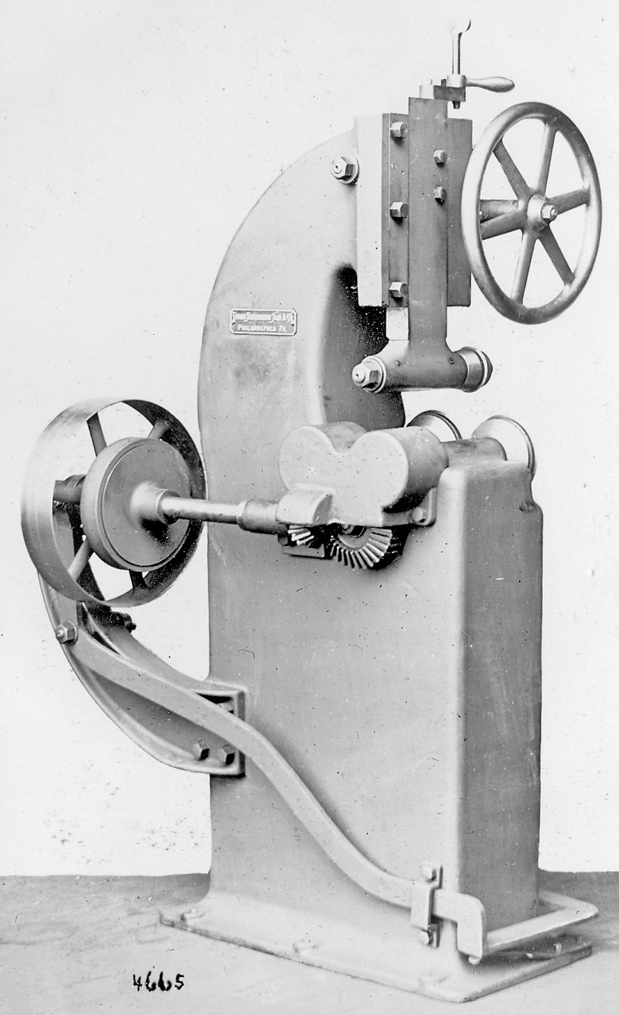 Edwin Harrington Pipe Cutting Machine, pages 114 & 116