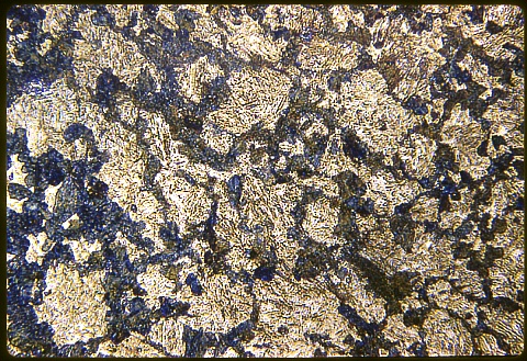 Heat treated carburized steel subsurface at 500X etched