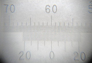 Vernier scale on the bottom section