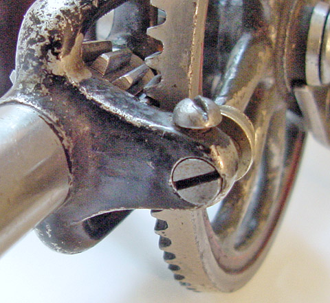 Wrong hole placement for LRRCW eccentric cam