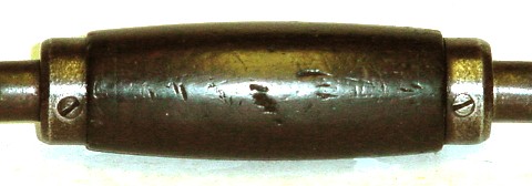 Wrist handle with adjusting screws