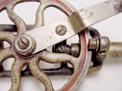 Tope view of the thrust mechanism