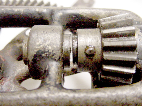 Close view of the end-play adjustment of the Type K