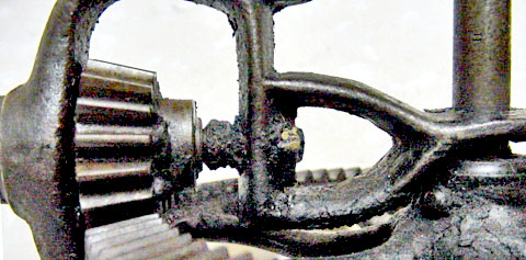 Thrust arrangement of drill H